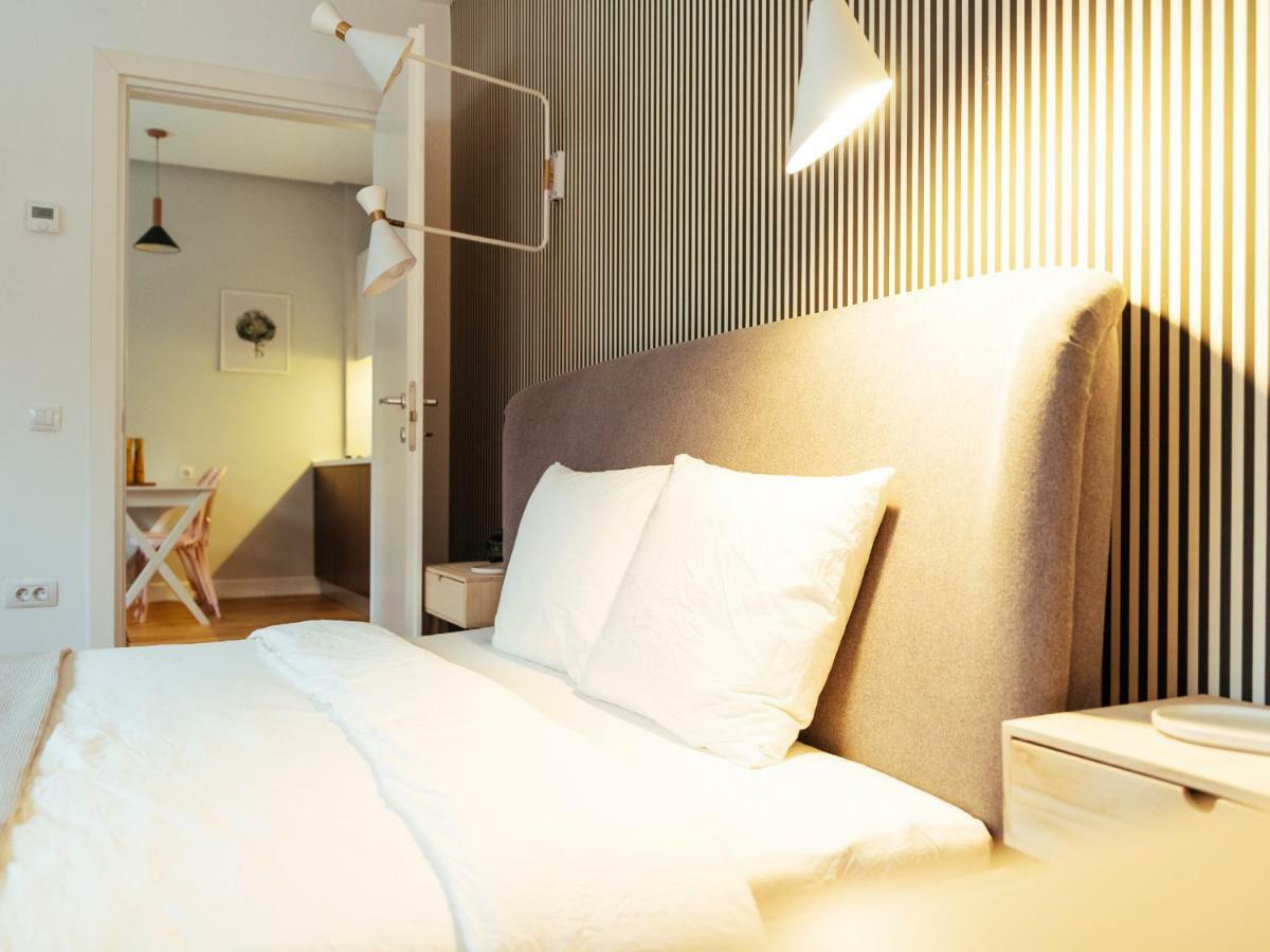 Boutique Luxury Flats - La Maison Du Petit Paris Bucarest Esterno foto