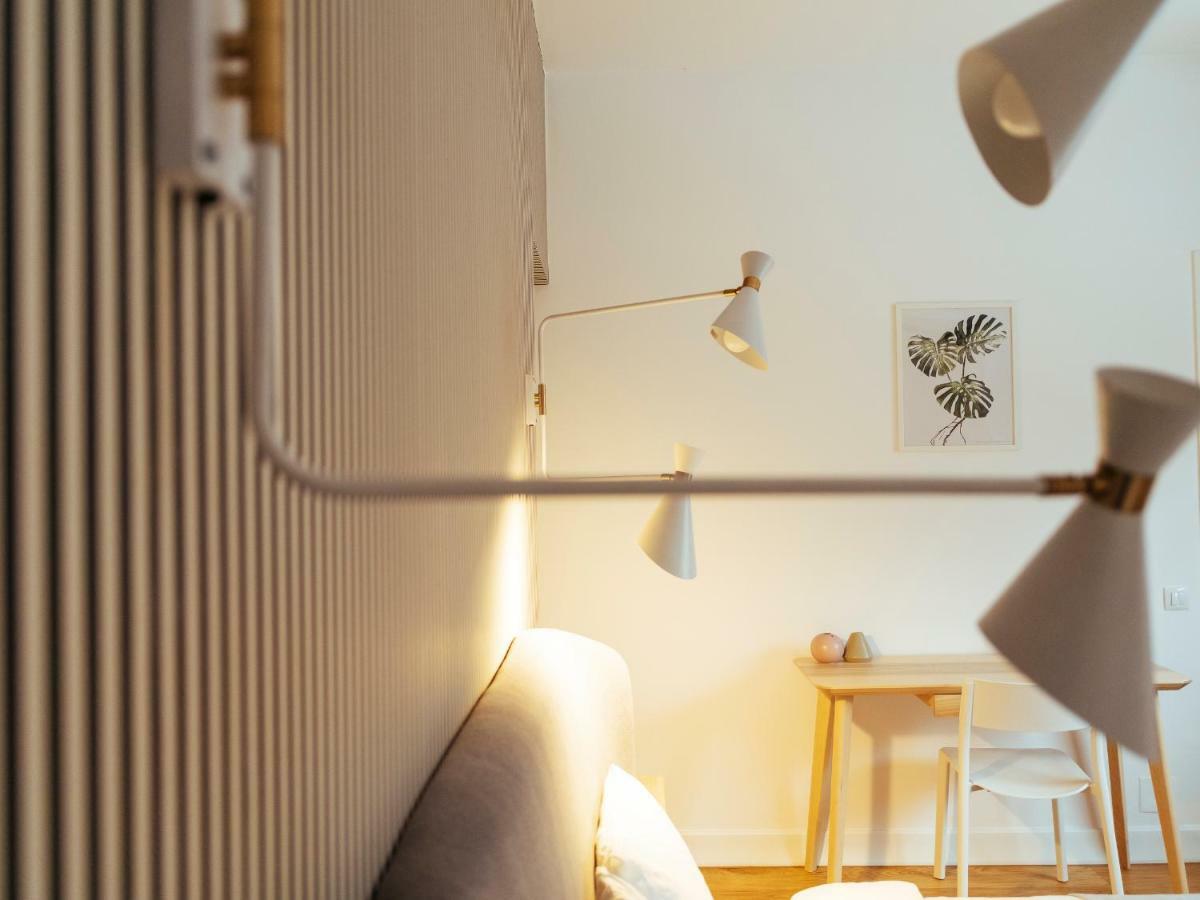 Boutique Luxury Flats - La Maison Du Petit Paris Bucarest Esterno foto