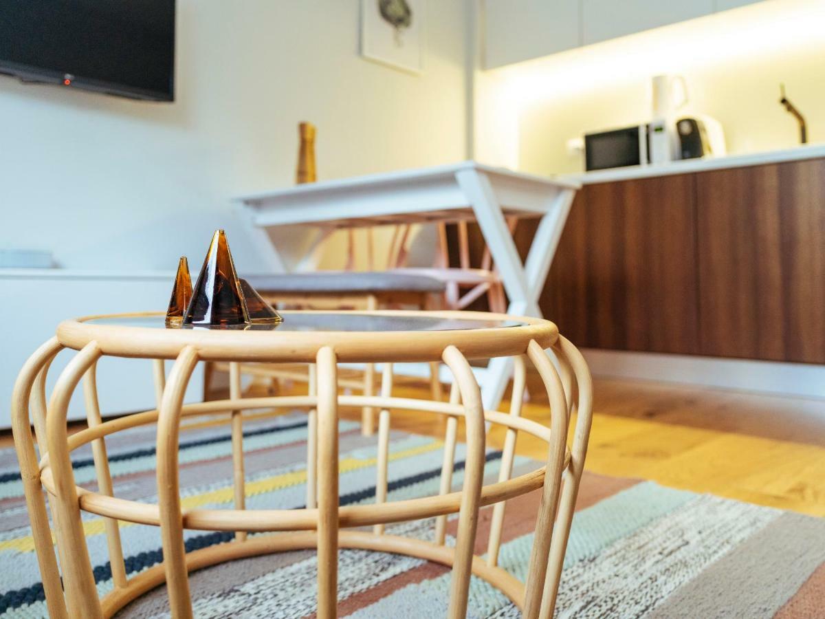 Boutique Luxury Flats - La Maison Du Petit Paris Bucarest Esterno foto