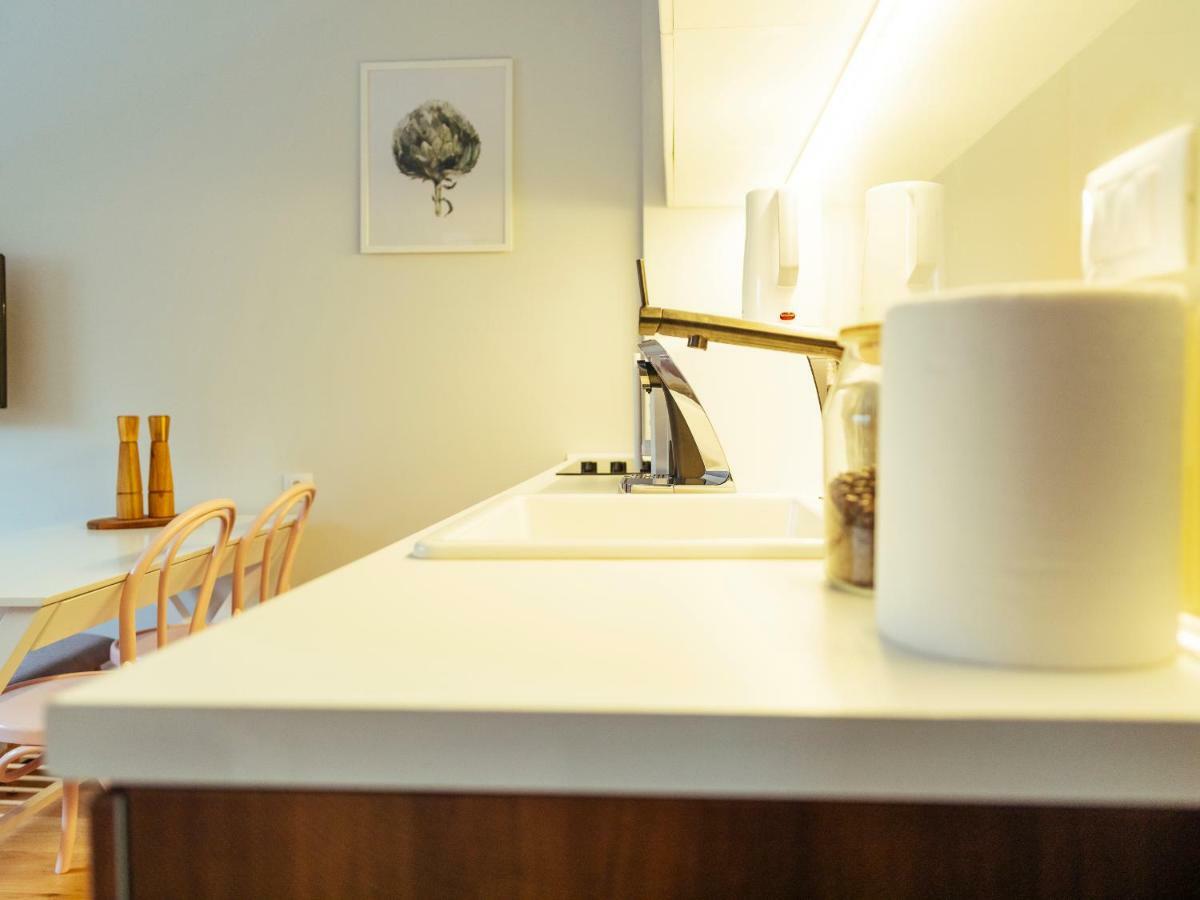 Boutique Luxury Flats - La Maison Du Petit Paris Bucarest Esterno foto