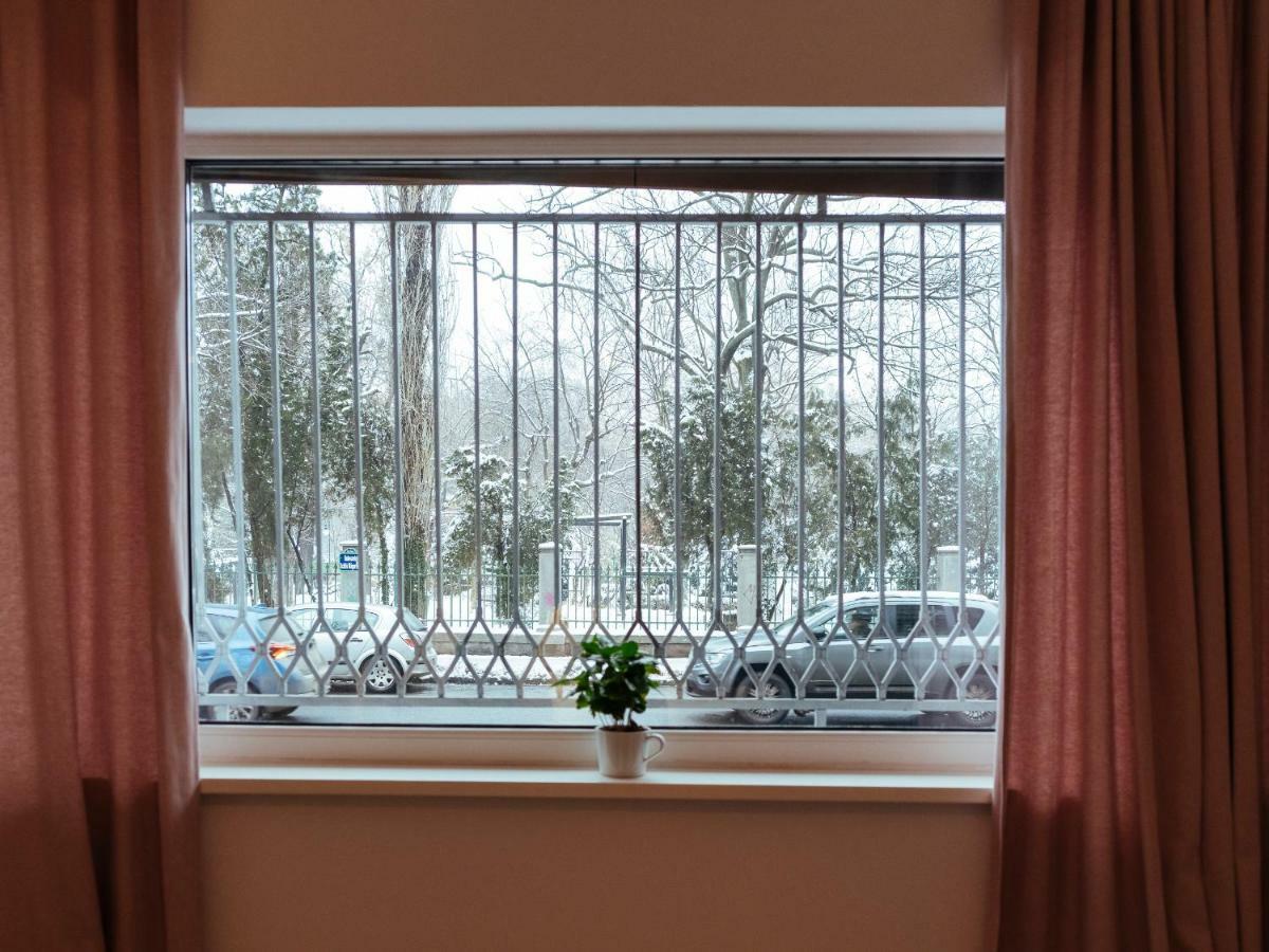 Boutique Luxury Flats - La Maison Du Petit Paris Bucarest Esterno foto