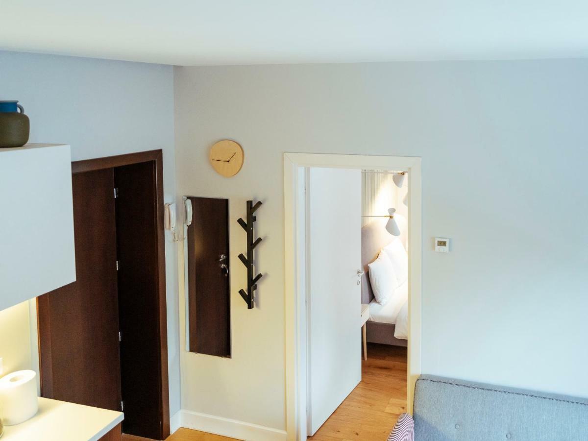 Boutique Luxury Flats - La Maison Du Petit Paris Bucarest Esterno foto