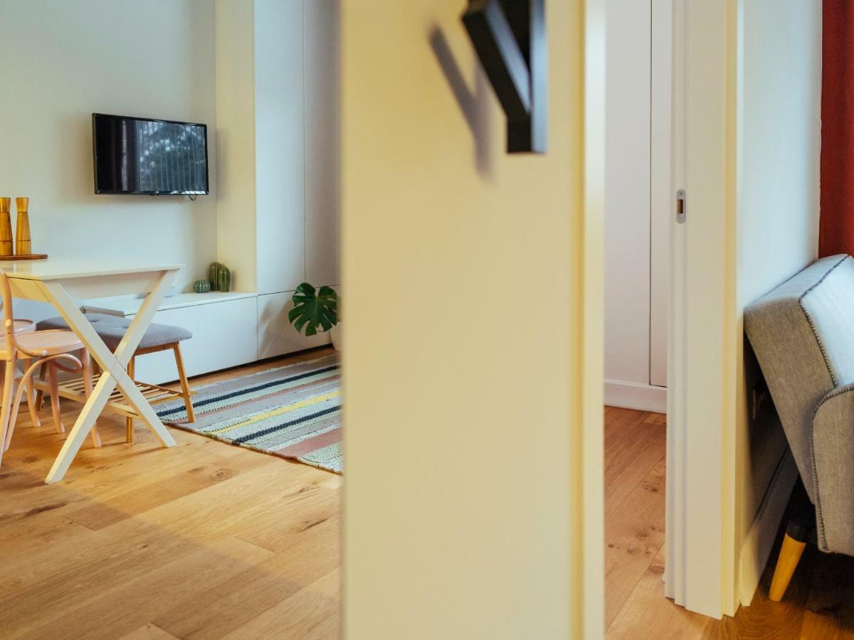 Boutique Luxury Flats - La Maison Du Petit Paris Bucarest Esterno foto