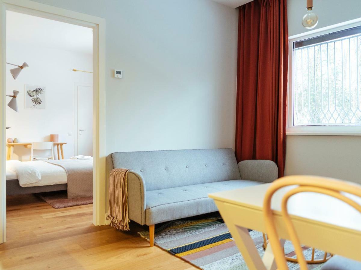 Boutique Luxury Flats - La Maison Du Petit Paris Bucarest Esterno foto