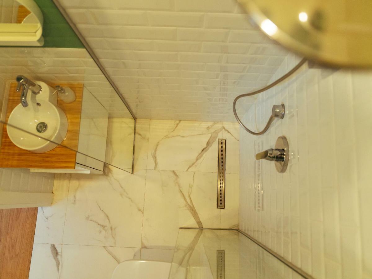 Boutique Luxury Flats - La Maison Du Petit Paris Bucarest Esterno foto