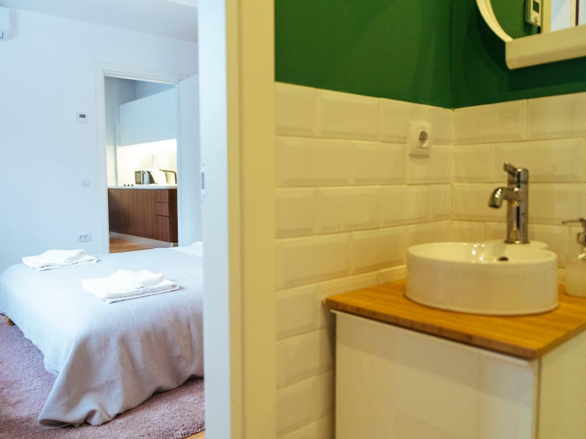 Boutique Luxury Flats - La Maison Du Petit Paris Bucarest Esterno foto